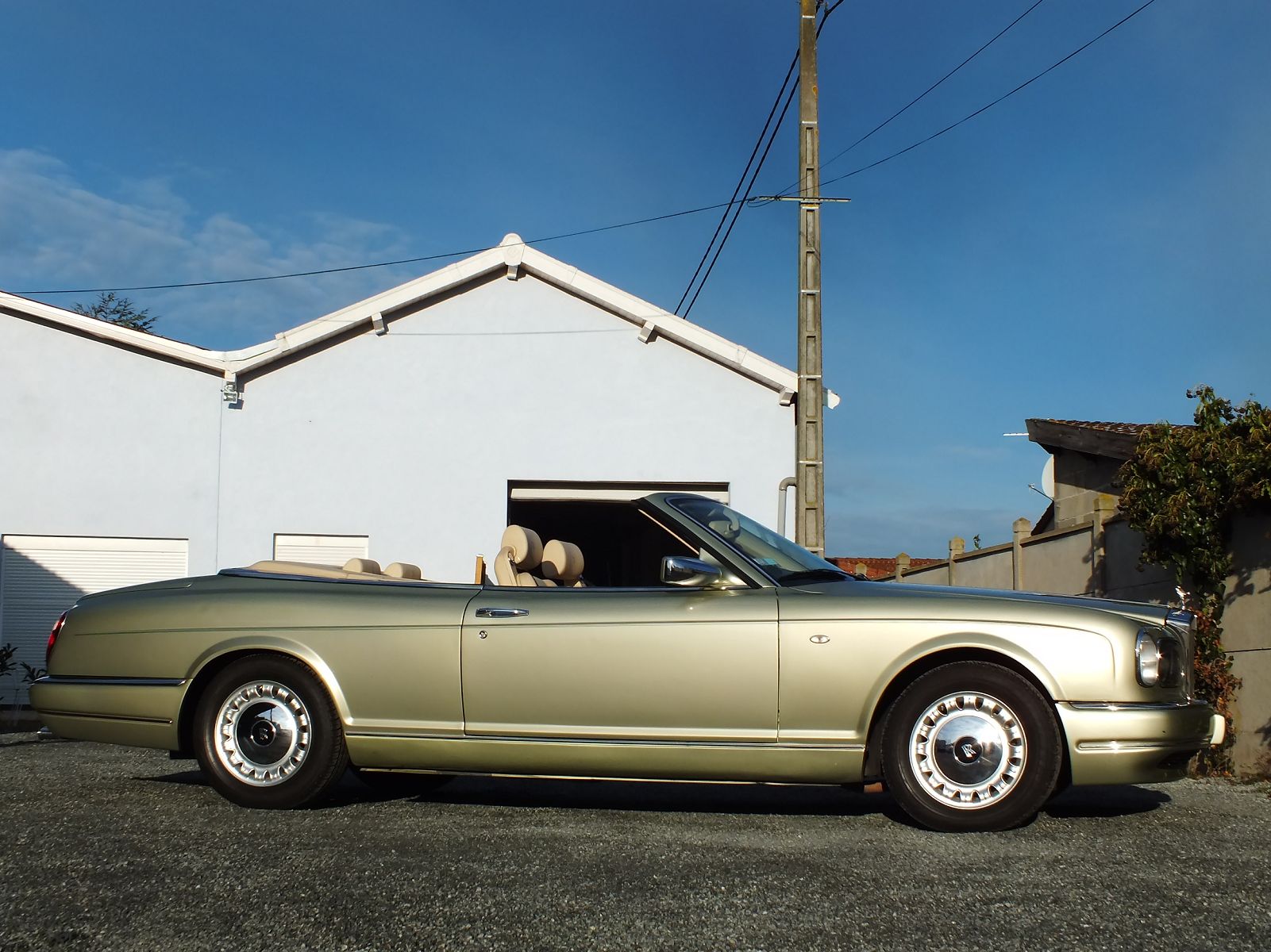 Rolls Royce Corniche 2001