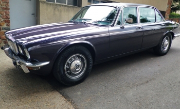 Daimler double Six