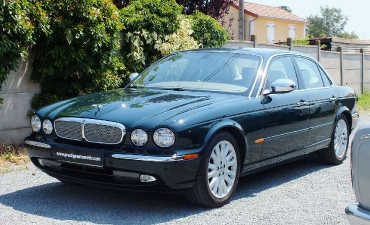 Jaguar XJ8